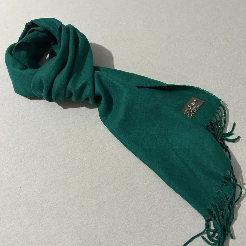 Cashmere green scarf
